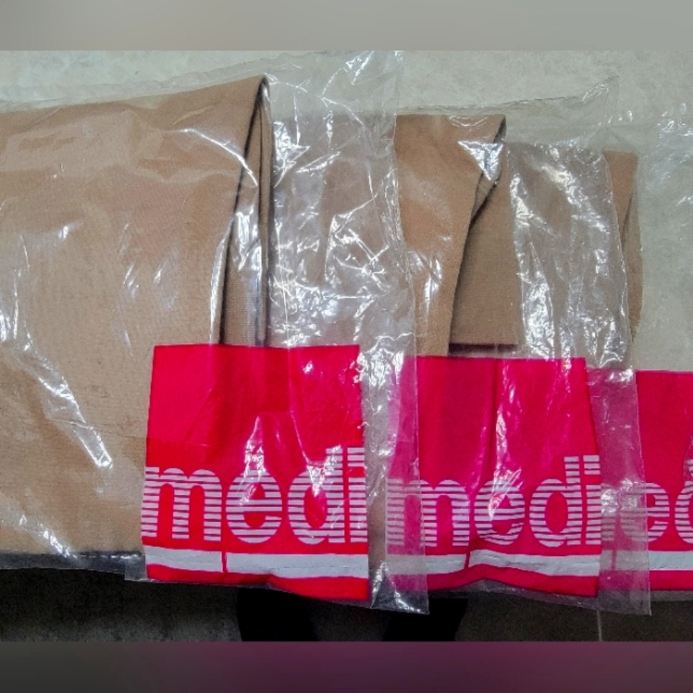 Mediven knee hi compression hose